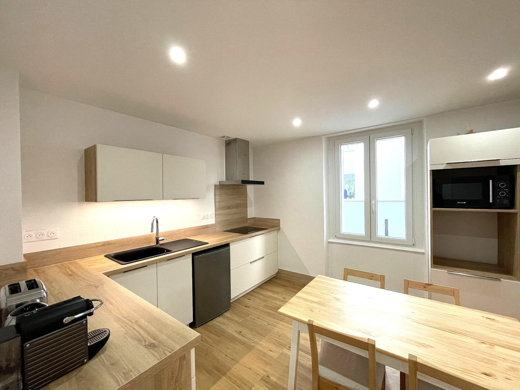 Appartement Moderne Et Spacieux, A 10 Min De La Gare กอลมาร์ ภายนอก รูปภาพ